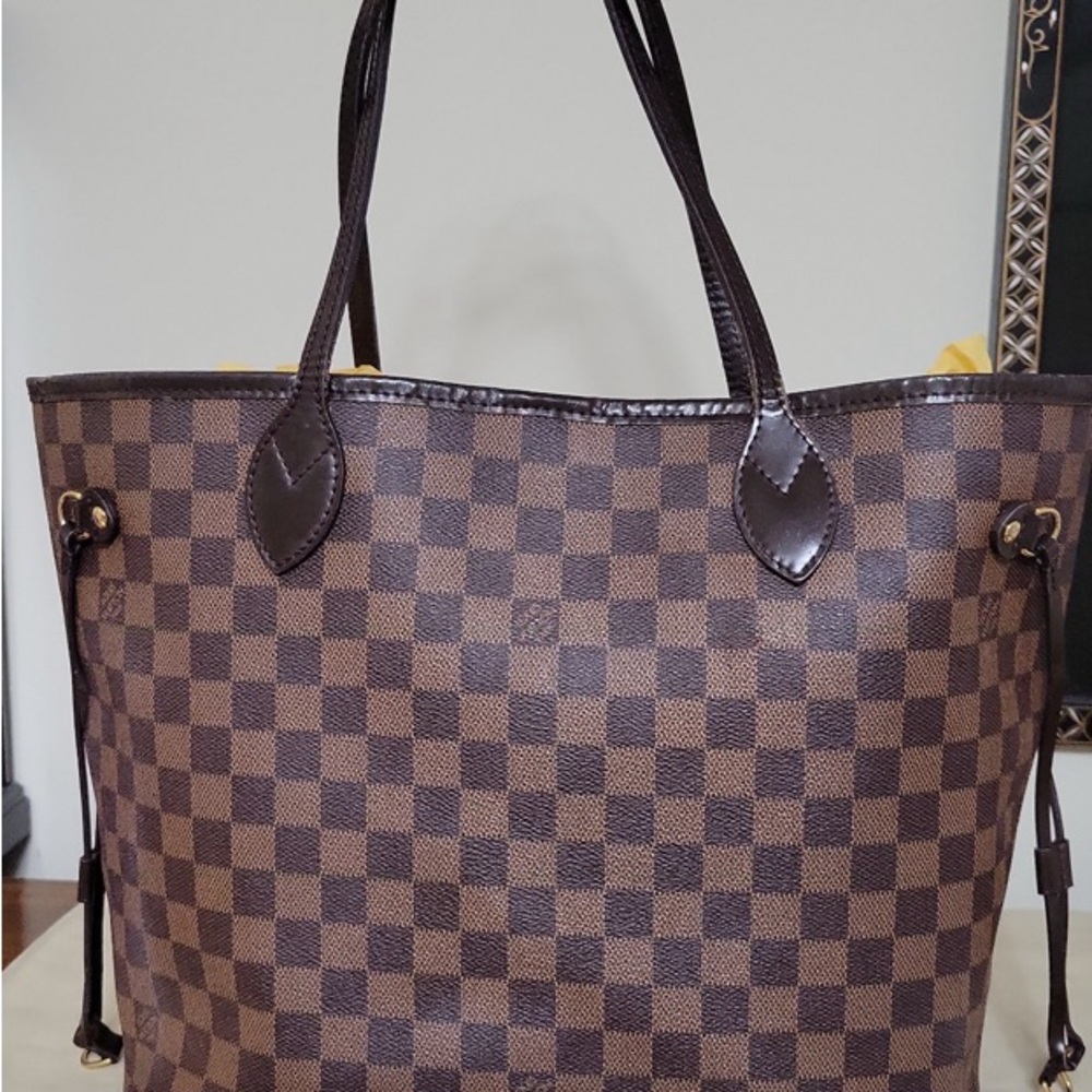 Louis Vuitton Neverfull mm